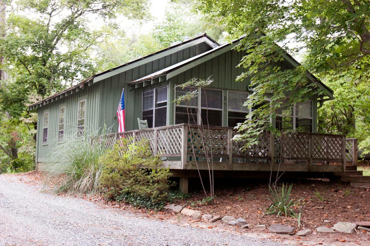 הוילה לייק לור Pine Gables Cabins מראה חיצוני תמונה