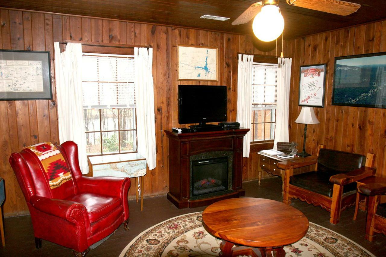 הוילה לייק לור Pine Gables Cabins מראה חיצוני תמונה