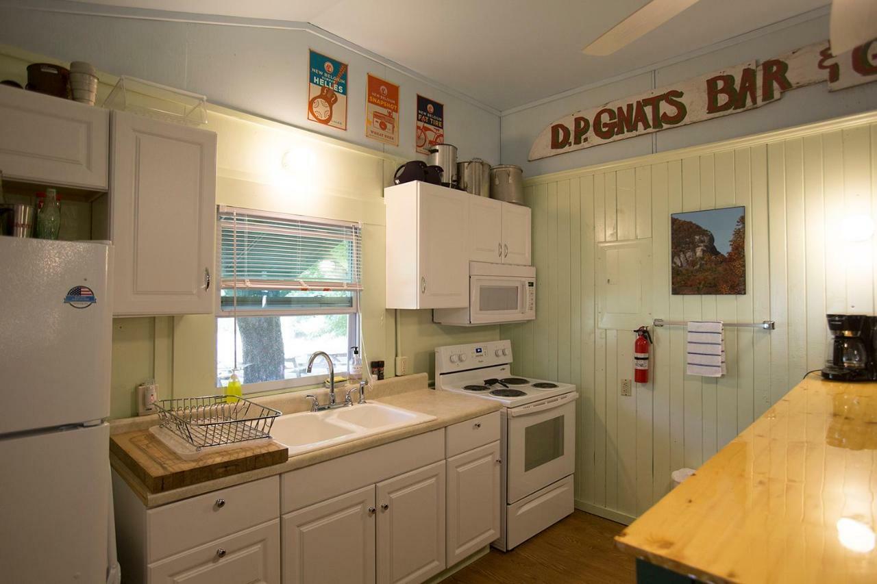 הוילה לייק לור Pine Gables Cabins מראה חיצוני תמונה