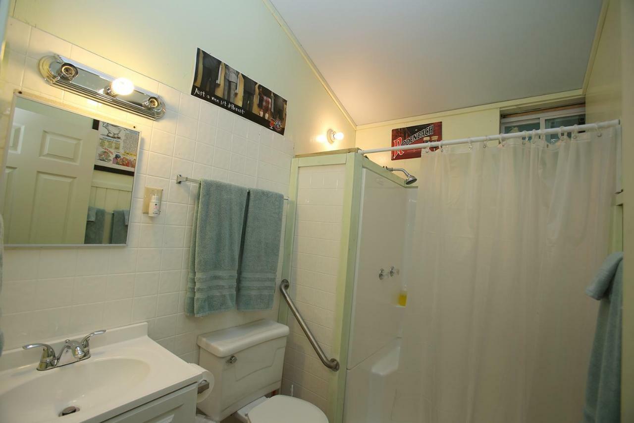 הוילה לייק לור Pine Gables Cabins מראה חיצוני תמונה